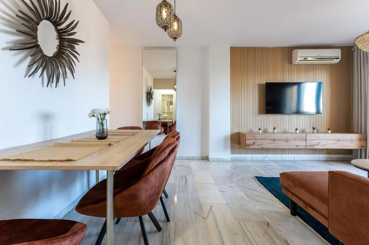 Benalmadena Beachfront Retreat Big Balcony And City Sea Views Apartment