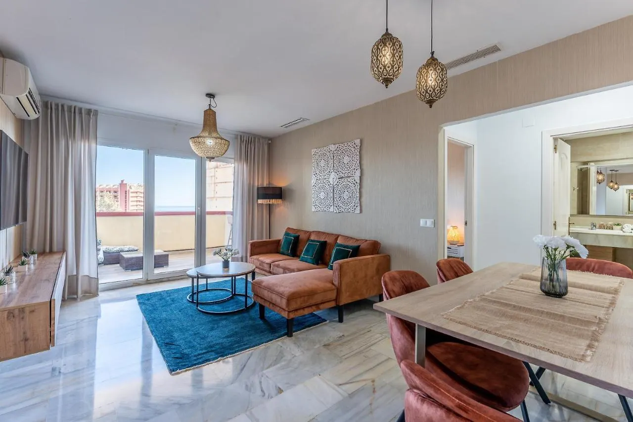 Benalmadena Beachfront Retreat Big Balcony And City Sea Views Apartment